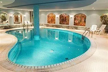 Parkhotel Отель 4*